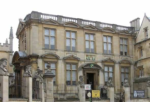 The old Ashmolean museum - side view