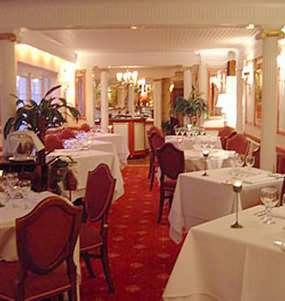 Stylish surroundings at Sorrento Restaurant Stratford Warwickshire