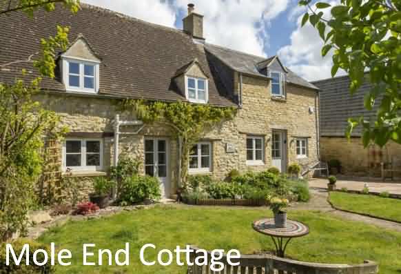 Mole End Cottage at North Cerney near Chedworth