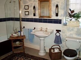 Bathroom at Church Farm Bed and Breakfast, Long Newnton, Tetbury, Gloucestershire