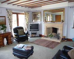 Sitting Room available for Guest's use