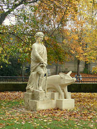 King Bladud sculpture in Parade Gardens