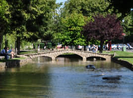 river Windrush in Bourton-on-the-Water